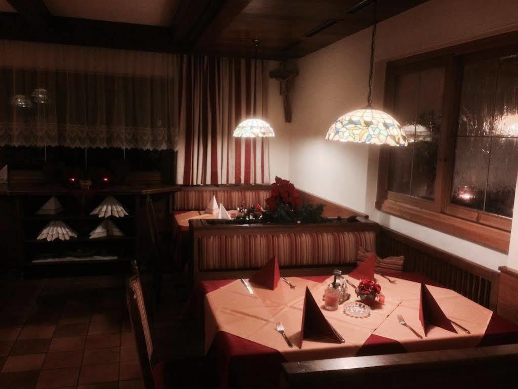 Gasthof Schaber Pettnau ภายนอก รูปภาพ